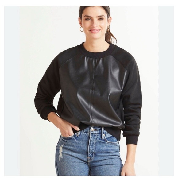 Evereve Tops - Evereve Kat Vegan Leather Front Swetashirt Black Raglan Pullover Top Size Small